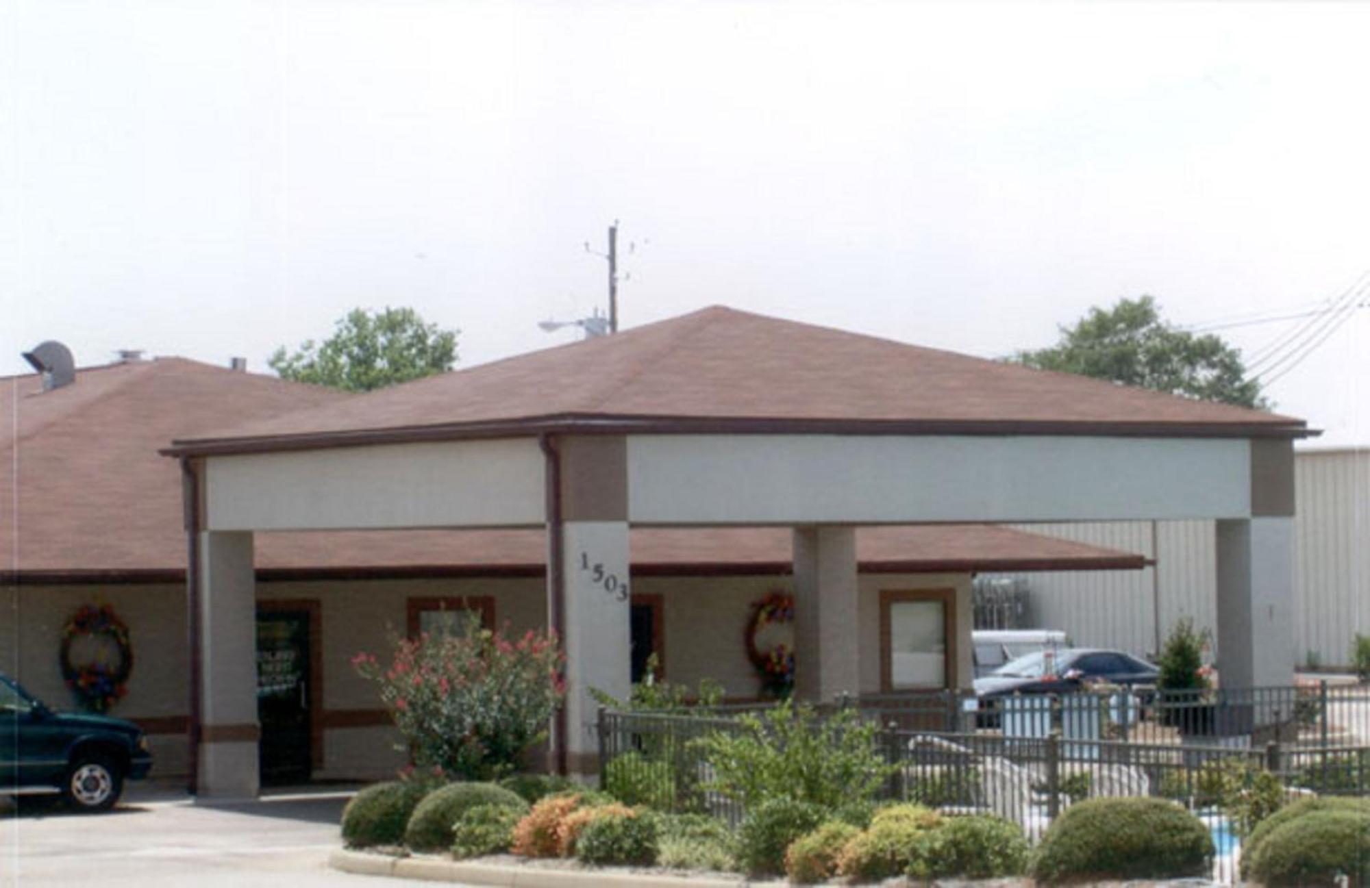 Briarwood Inn Of Geneva Exterior photo